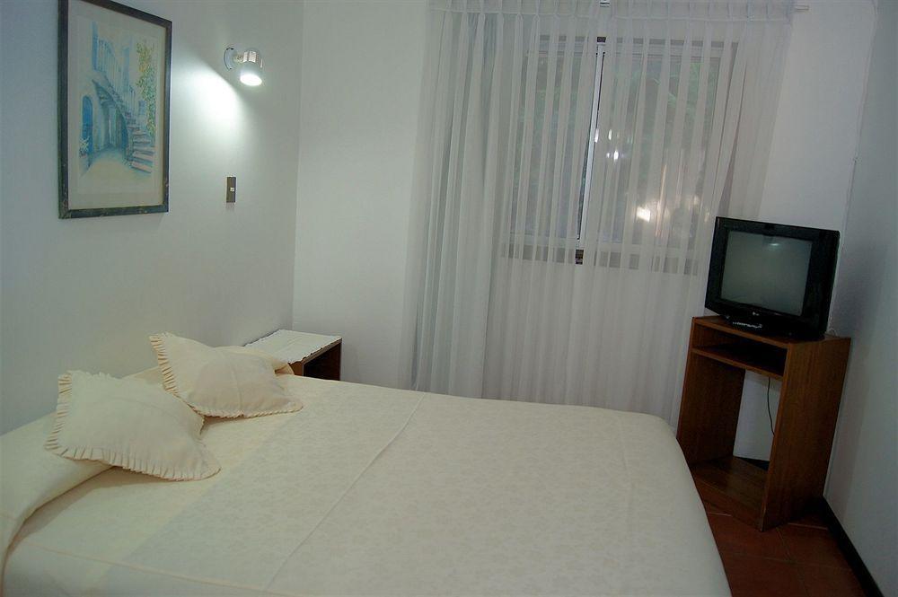 Apart Hotel Y Cabanas Vegasur Λα Σερένα Εξωτερικό φωτογραφία
